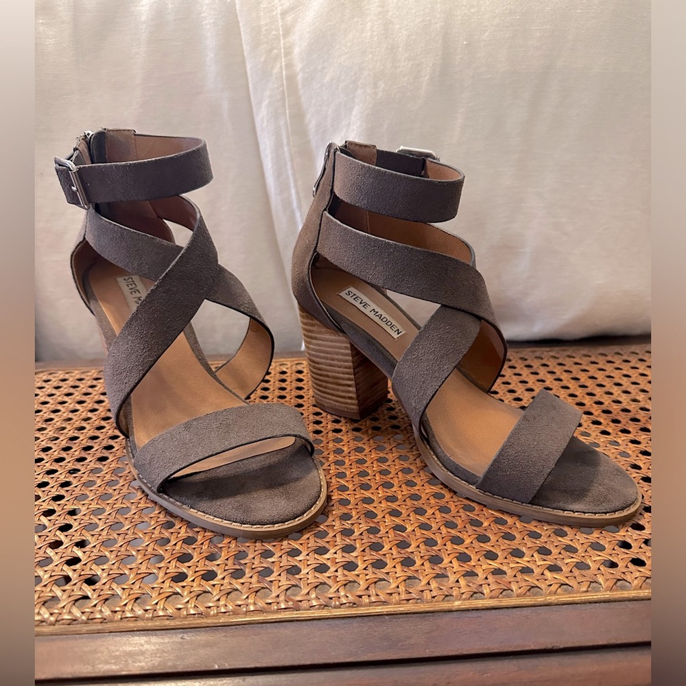 Steve Madden Strappy Block Heel Sandals - Size 7